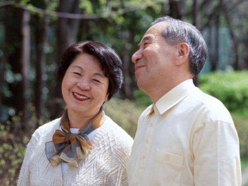 Kiểu con cái trưởng thành sống dựa vào cha mẹ mới đang âm thầm xuất hiện, không đòi tiền nhưng khiến cha mẹ kiệt quệ