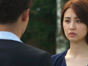 Chồng đền bù vợ bầu 1 tỷ rồi bỏ đi với bồ, nửa năm đã bò về xin ăn, biết lý do tôi cười hả hê