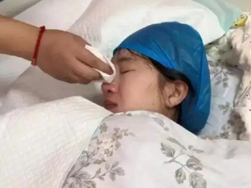 Vợ hôn mê sâu sau sinh con, chồng bật đi bật lại một đoạn ghi âm, người bệnh bất ngờ có phản ứng ngay lập tức