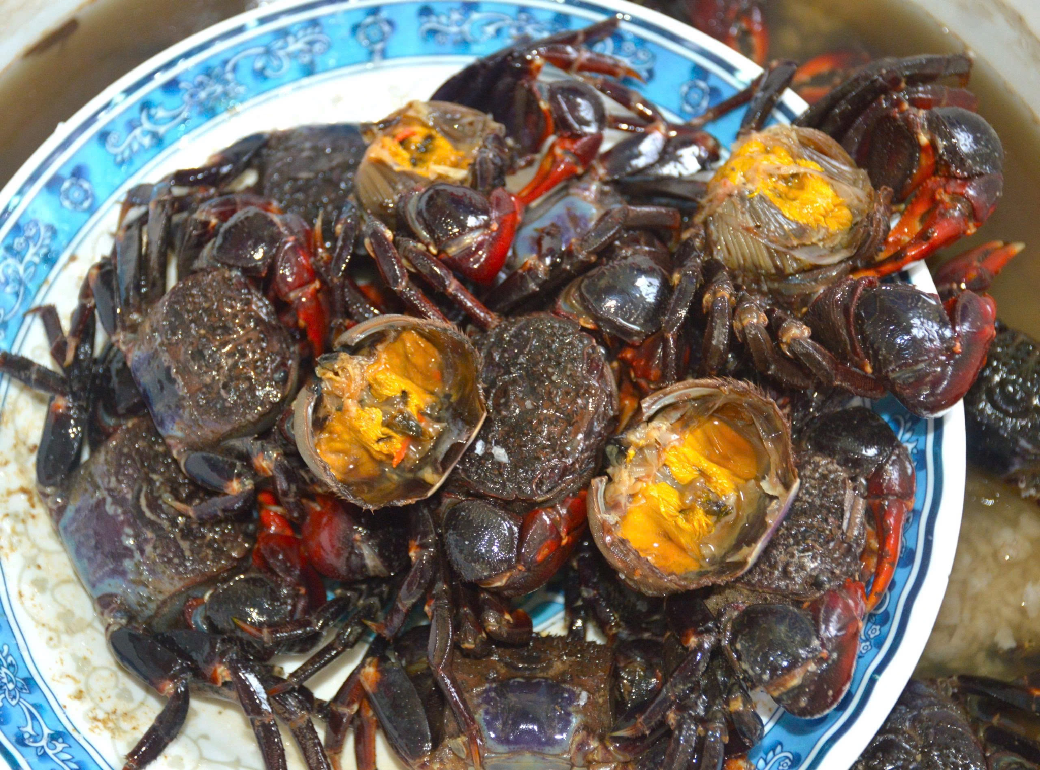 Món chù ụ hấp hoặc ủ mắm là phổ biến nhất ở miền Tây.