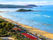 Lifestyle - 12 bãi biển đẹp ở miền Trung nên đi vào hè 2026, có nơi mệnh danh “thiên đường hạ giới”, xứng đáng để khám phá