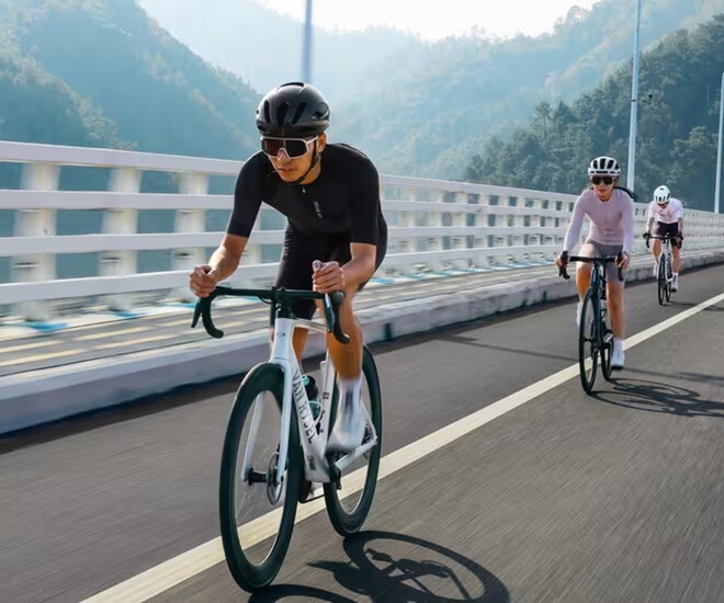 Cần đạp xe khi đã có ánh nắng mặt trời, tuyệt đối không đạp xe lúc rạng sáng. Ảnh minh họa. 