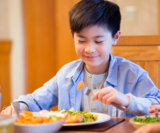Dinh dưỡng là yếu tố nền tảng để trẻ phát triển toàn diện. Ảnh minh họa. 