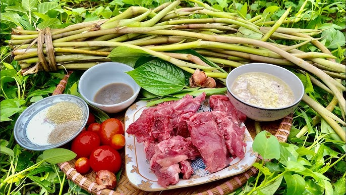 Ngó khoai có thể kết hợp với nhiều thực phẩm khác nhau để tạo nên món ăn hấp dẫn, giàu dinh dưỡng. 