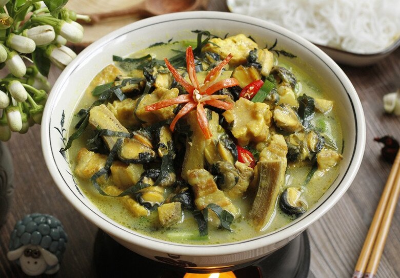 Thay vì ăn cơm nguội tích trữ trong tủ lạnh, mọi người có thể ăn chuối xanh cũng có rất nhiều tinh bột kháng. Ảnh minh họa. 