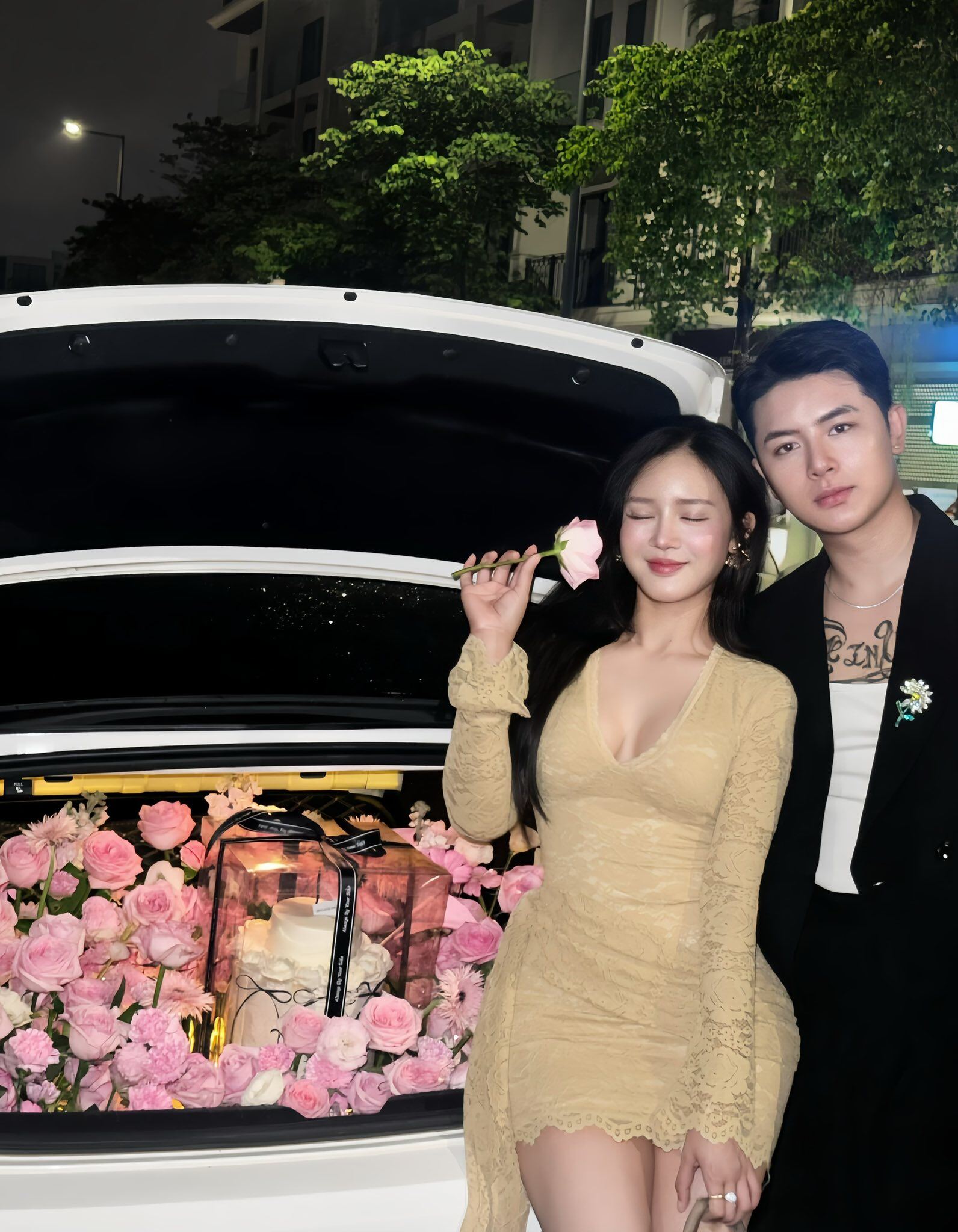Chàng trai 2k2 yêu mẹ đơn thân hơn 9 tuổi xinh như búp bê, mạnh tay chi nửa tỷ làm đám cưới - 4