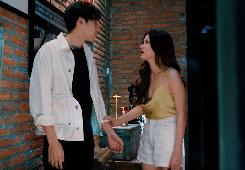 Nỗi đau khi nhận ra người cũ đã bắt đầu cuộc sống mới không có mình