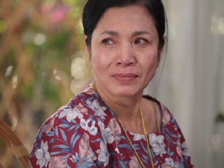 Chồng 52 tuổi bỗng đòi ngủ riêng, biết lý do tôi mừng rơi nước mắt