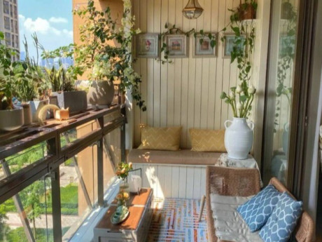 Chỉ với 2-3 m2 và chi phí bằng vài bữa cafe, hãy biến ban công thành "vùng trời chữa lành" chuẩn resort