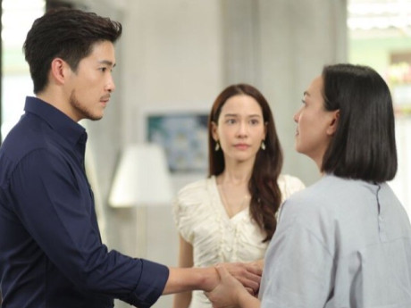 Ly hôn 7 ngày vợ cũ đã cưới nhân tình, 7 ngày sau mẹ vợ cũ dẫn cô ấy đến gõ cửa nhà tôi