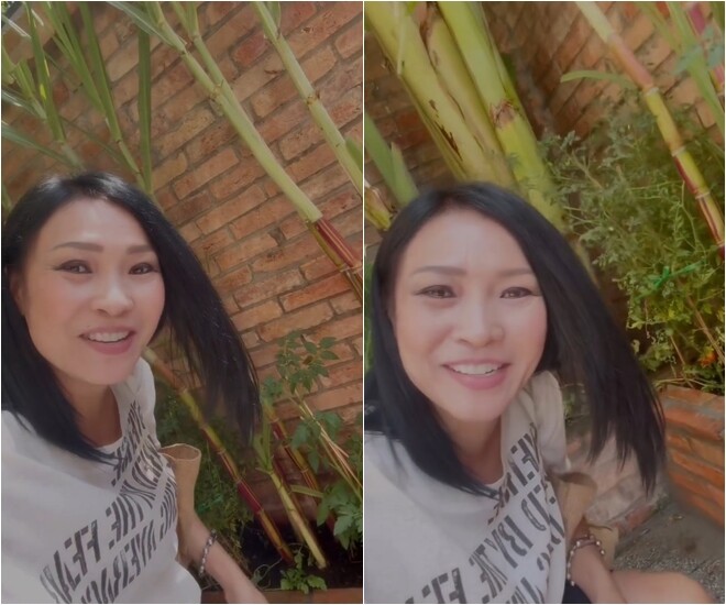 Ở một góc khác, Phương Thanh hào hứng khoe những khóm mía thân tím mập mạp đang vươn cao kiêu hãnh cạnh bức tường gạch mộc. Sự xuất hiện của những loại cây dân dã này mang lại cảm giác thân thuộc, bình dị như một góc quê nhà thu nhỏ.