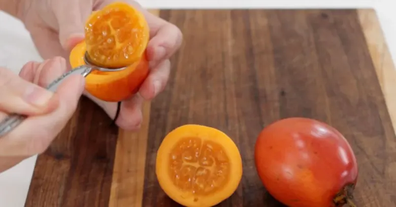 Loại quả từng là đặc sản đắt đỏ nay có giá 70.000 đồng/kg, vitamin C cao gấp 10 lần táo, trồng một lần ăn suốt 20 năm - 3