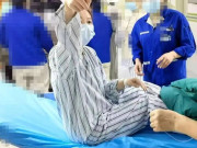 Yêu - Vợ hiến thận cứu chồng suy thận giai đoạn cuối, sau mổ vội vàng hỏi 4 từ khiến anh bật khóc