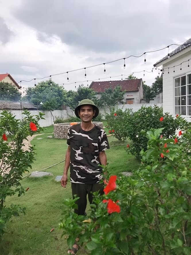 Do Duy Nam and Ngoc Anh together at the house