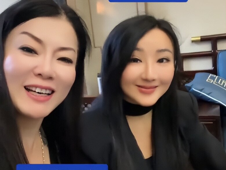 Chị Liên và bạn thân, cũng là mẹ chồng của chị.