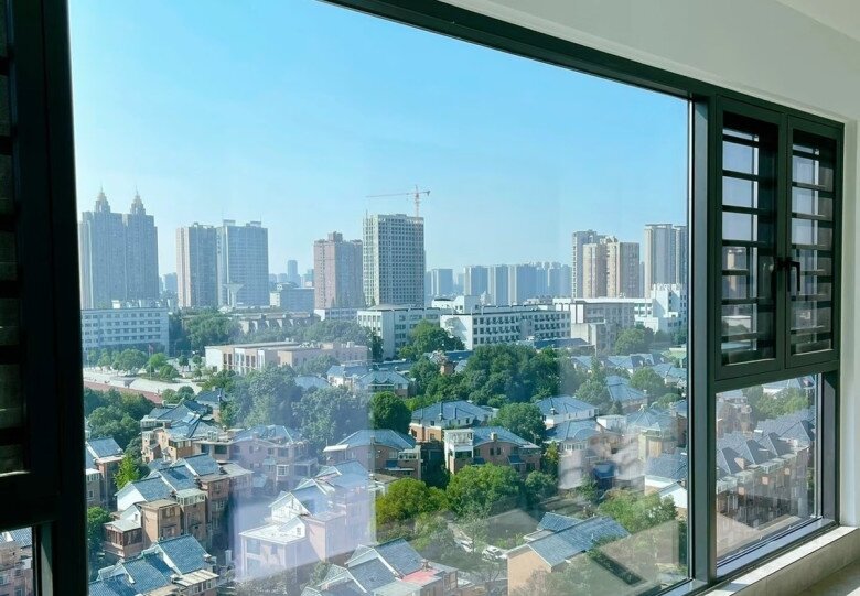 Rèm cửa lỗi thời rồi, ngày càng nhiều người bỏ hẳn và chuyển sang 4 thiết kế sang xịn này - 6