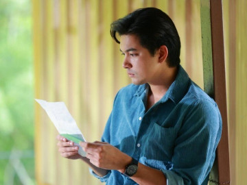 Cho vợ cũ 200 triệu chữa bệnh, con gái cô ấy đưa tôi một lá thư khiến tôi bật khóc