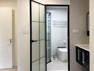 Phòng tắm dùng xong nên mở hay đóng cửa? 90% mọi người làm sai, nghe lý do tôi mới hiểu