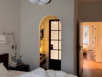 Nhà đẹp - Tại sao người có kinh nghiệm không khuyến khích phòng ngủ chính có nhà vệ sinh riêng? Đây là 3 lý do