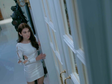 Yêu - Mẹ chồng cho tiền đi du lịch dịp lễ, tôi quay lại giữa đường rồi nghe được một bí mật