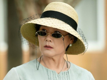 Nữ diễn viên đình đám rời đi tay trắng, sau ly hôn sống đối điện nhà chồng cũ suốt 23 năm vì một lý do