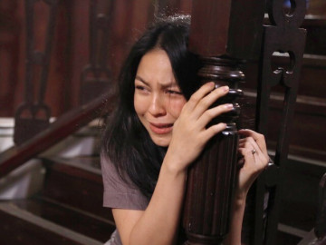 Đường ống nước trong nhà bị hỏng, con gái lén nhắn cho chồng cũ tôi, anh trả lời 9 từ