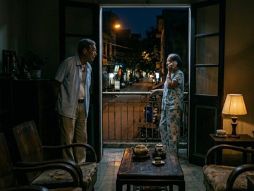 U60 tái hôn với vợ kém 14 tuổi, vô tình nghe thấy cuộc điện thoại lúc 3 giờ sáng, hôm sau tôi ly hôn