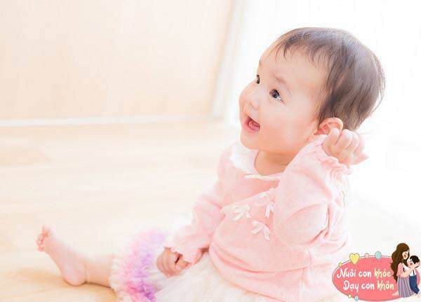 Theo nh&acirc;n tướng học, những đứa trẻ c&oacute; đ&ocirc;i tai to hơn b&igrave;nh thường th&igrave; cả đời gi&agrave;u sang, ph&uacute; qu&yacute;.