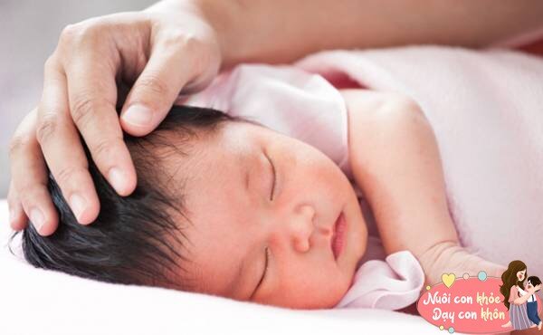 Cơ thể trẻ thiếu kẽm, tốc độ tăng trưởng và phát triển có thể bị chậm lại, trẻ dễ nhiễm bệnh.