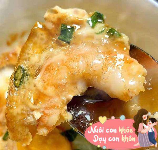 Tôm là nguyên liệu được xem là chứa nhiều canxi nhất trong tất cả các loại hải sản.