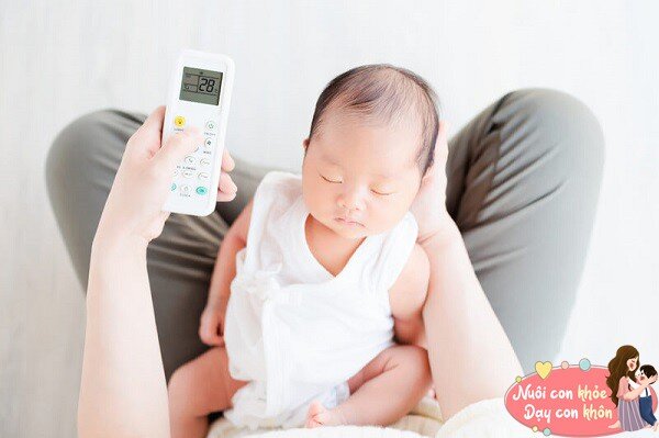Việc sử dụng điều hòa cho trẻ nhỏ trong mùa hè nóng bức cần thiết.