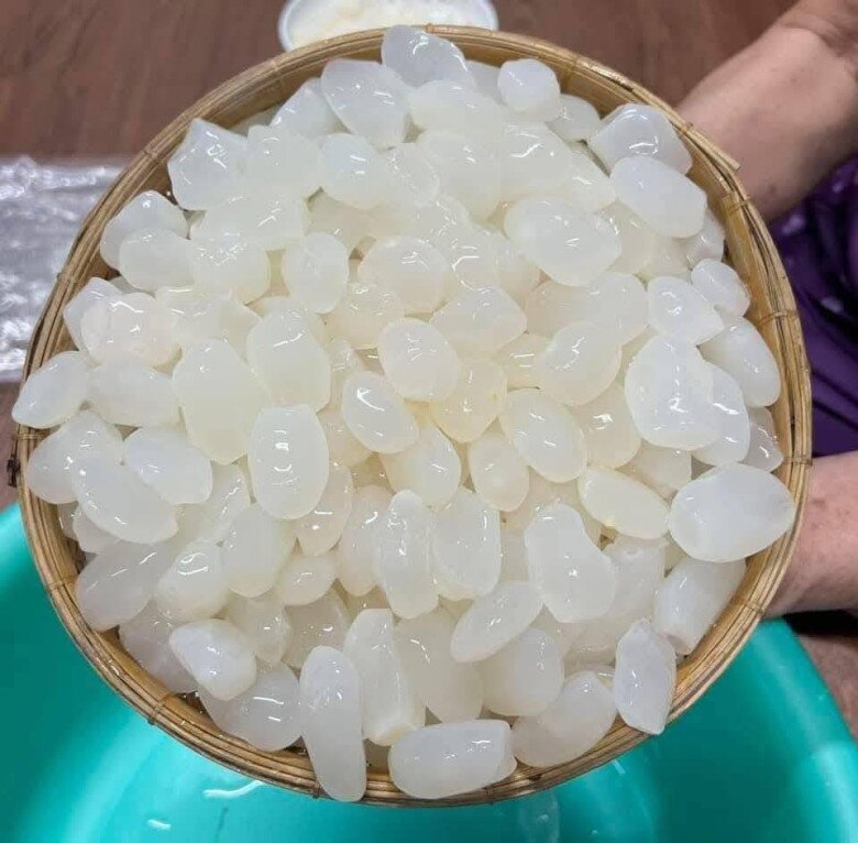 Loại quả xưa chín rụng đầy gốc, nay thành đặc sản ở thành phố giá 120.000 đồng/kg, trồng một lần thu hoạch nhiều năm - 3