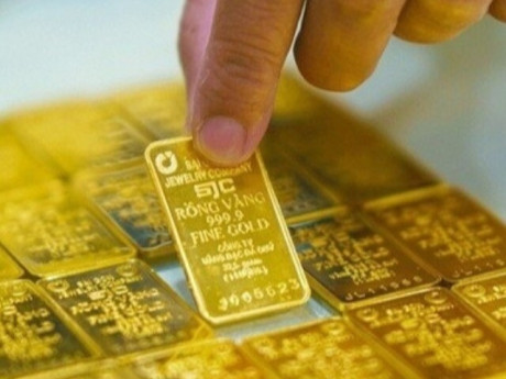 Giá vàng miếng SJC, vàng nhẫn đồng loạt tăng đến 5,5 triệu đồng/lượng