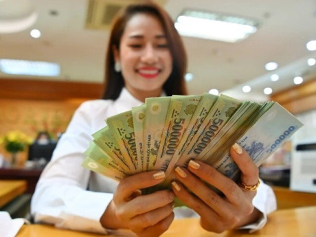 Nghỉ hưu sau 15 năm đóng BHXH không chỉ có lương hưu mà còn nhiều quyền lợi khác