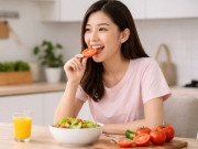 Sức khỏe - Phụ nữ U40 nên ăn 5 loại quả giúp chống nắng tự nhiên mùa hè: Hỗ trợ ngăn tia UV, tăng sinh collagen, làm chậm lão hóa