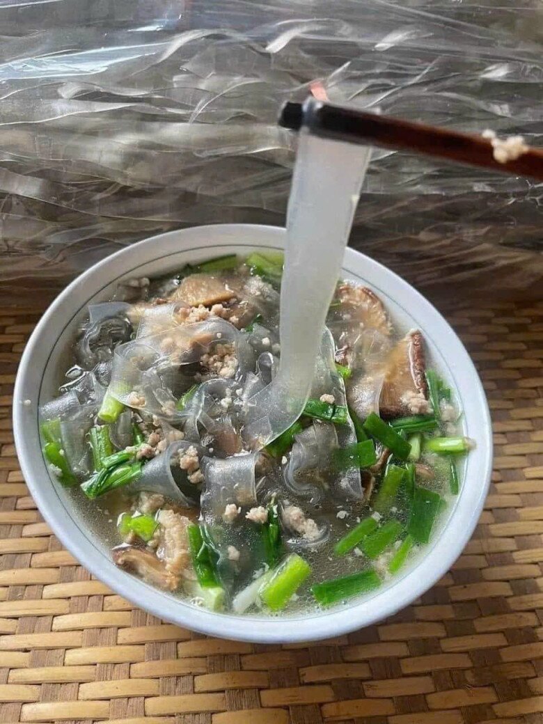 Món nhà nghèo xưa ăn đến chán ngán, nay thành đặc sản khoái khẩu ở thành phố giá 100.000 đ/kg, tốt cho sức khỏe - 3