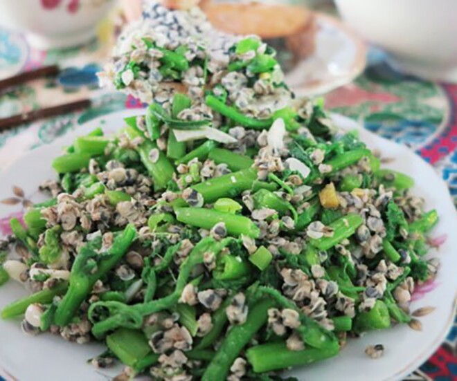 Món nhà nghèo xưa ăn đến chán ngán, nay thành đặc sản nổi tiếng ở thành phố giá 80.000 đ/kg, tốt cho sức khoẻ - 1