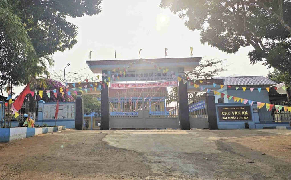 Trường THCS Chu Văn An.