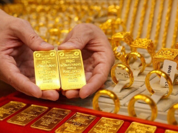 Giá vàng hôm nay, 11-4: Đảo chiều lao dốc