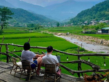 Khách Hà Nội đi 220km đến nơi nghe tên đã hạnh phúc để tắm suối, ăn món ngon