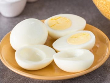 Sức khỏe - Chỉ ăn lòng trắng trứng gà để giảm béo - đúng hay sai?