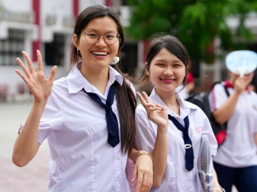 Đề thi, đáp án môn Giáo dục kinh tế và pháp luật tất cả 48 mã đề