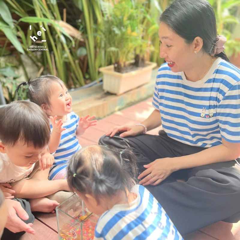 Tại trường, mọi điểm chạm trong ngày đều được thiết kế dựa trên sự thấu hiểu sâu sắc về tâm lý học phát triển.