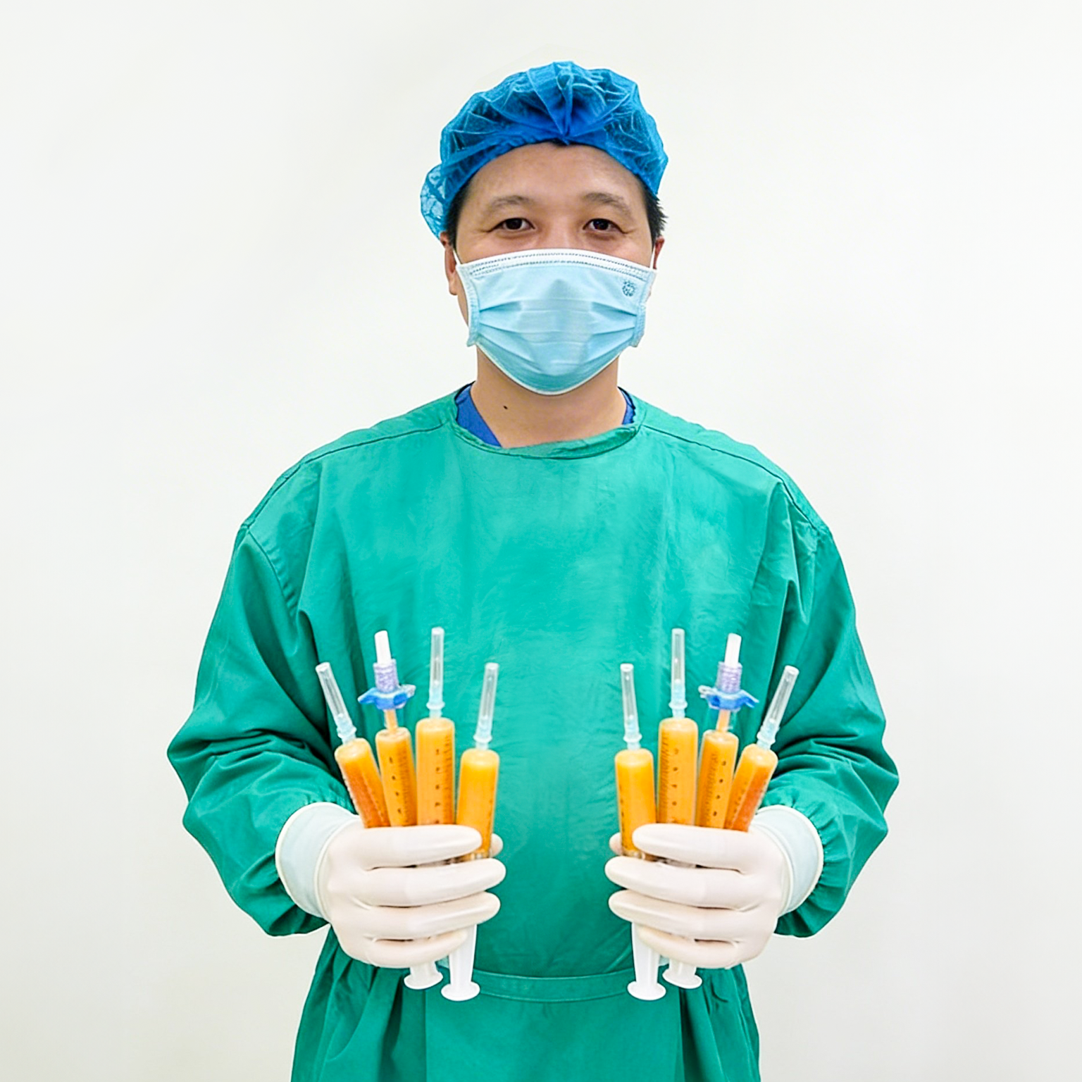 Theo bác sĩ Định, yếu tố con người, cụ thể là tay nghề và kinh nghiệm của bác sĩ giữ vai trò then chốt.