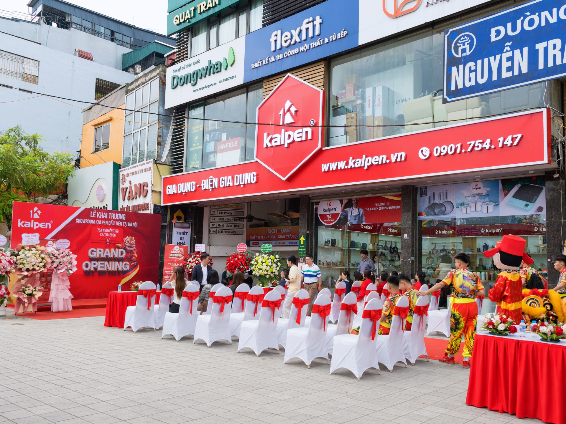 Showroom Kalpen Hà Nội tại 75A Nguyễn Trãi - Khương Đình. Ảnh: Kalpen