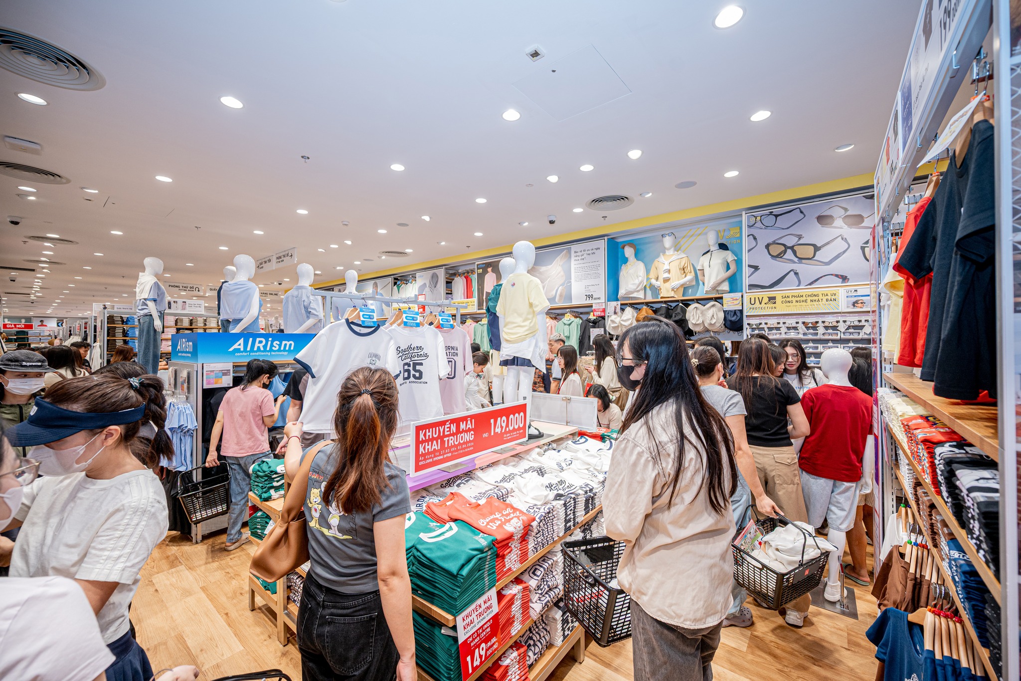 UNIQLO lọt top 100 công ty có tầm ảnh hưởng nhất thế giới - 1