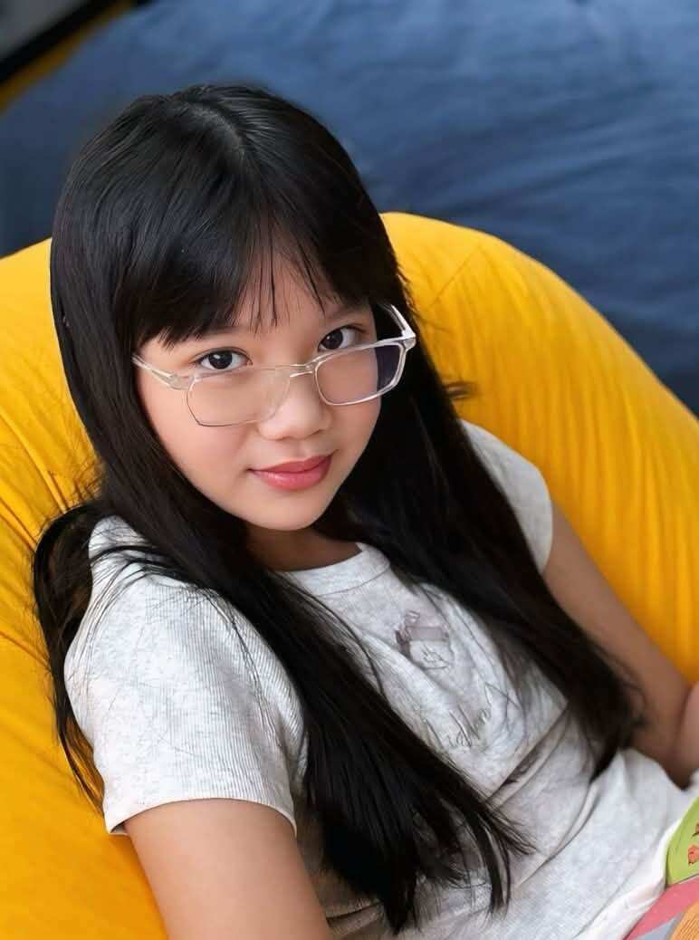 Con gái thứ 2 của NSND Trịnh Kim Chi gây chú ý ở tuổi 11 - 3