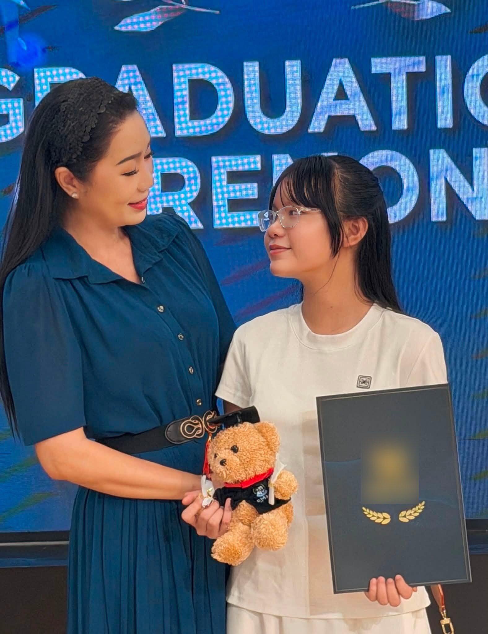 Con gái thứ 2 của NSND Trịnh Kim Chi gây chú ý ở tuổi 11 - 6