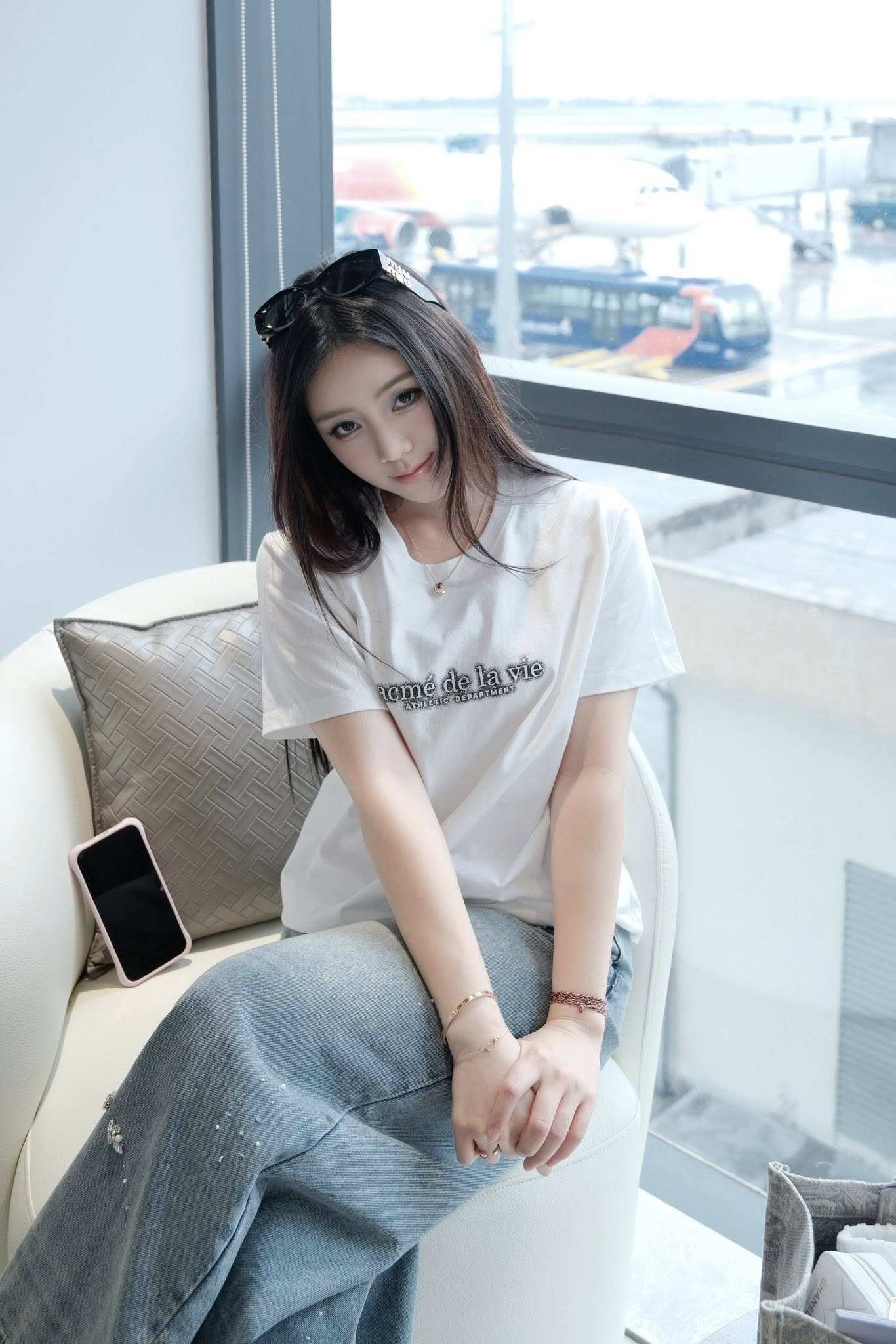 Mỹ nhân phim giờ vàng mặc xuyên thấu khoe da trắng nõn hút nghìn like, 31 tuổi được ca ngợi là amp;#34;thần tiên tỷ tỷamp;#34; - 10