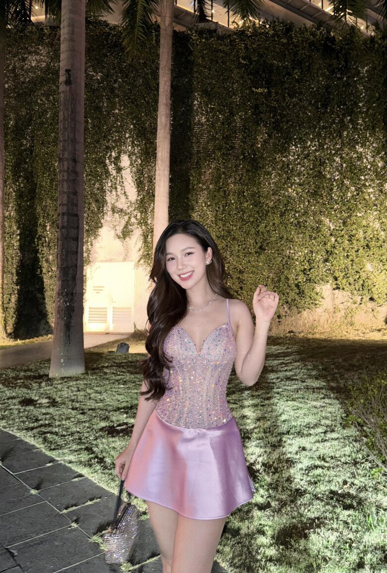 Hiện tại, Phạm Ngọc Anh hiếm khi tham gia hoạt động nghệ thuật mà dành thời gian để chăm sóc gia đình và tận hưởng cuộc sống.